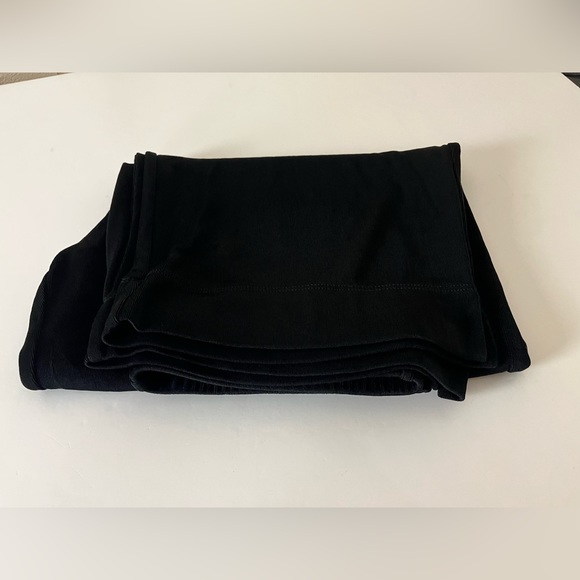 Chico’s Travelers Black Slinky Pull On Cropped Wide Leg Pants Size 2/Large - Picture 5 of 8